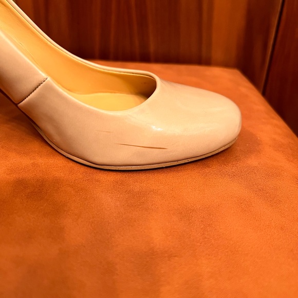 Nine West Ambitious Heels size 5 nude color patent leather - Picture 3 of 6